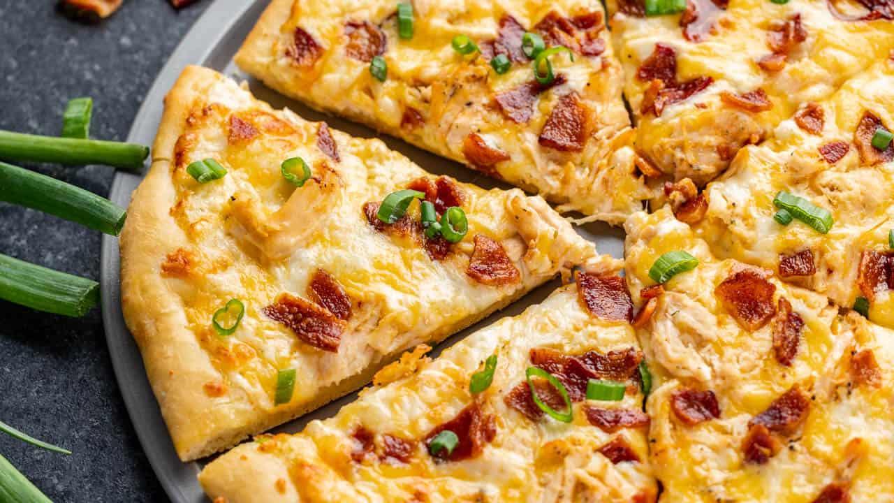 The Ultimate Chicken Bacon Ranch Pizza: Savory, Creamy & Easy Recipe